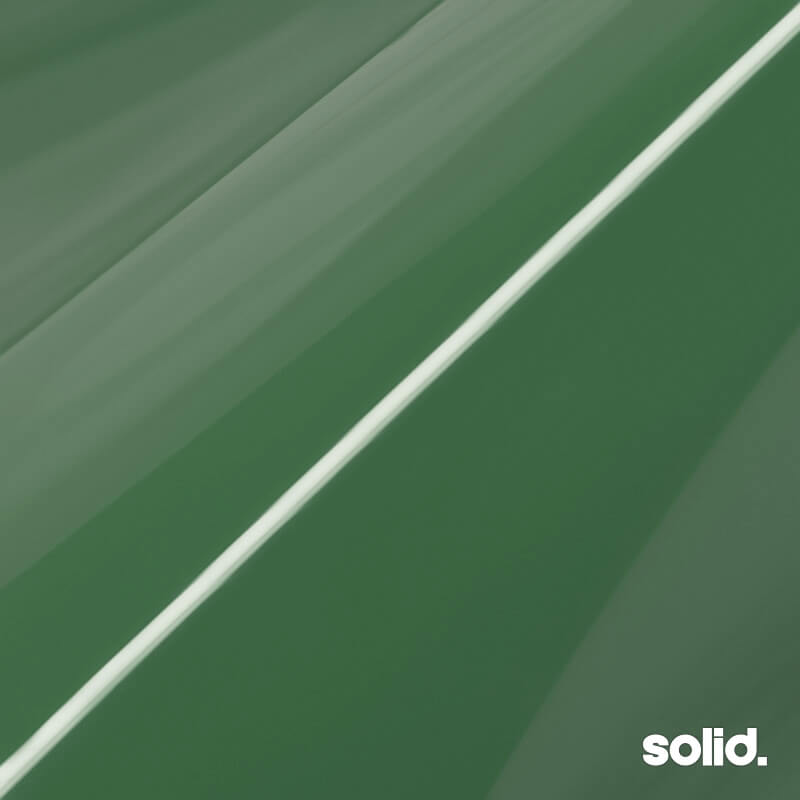 UG230 | Gloss Eli Green